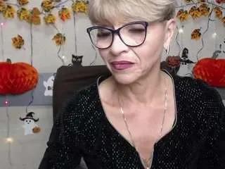 ellabonito on CamSoda 