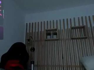 emma-cleir on CamSoda 