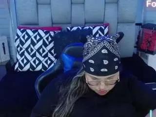 evelinzaens on CamSoda 