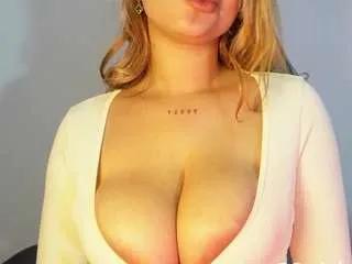 gabriela01 — Sucking nipples and spitting tits  [Multi Goal]