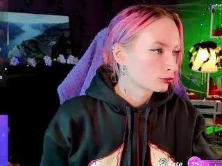 helen-carter on CamSoda 