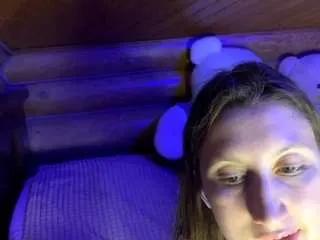 jeseniaholzerland on CamSoda 