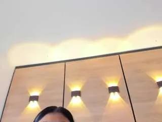 karol-lewiss on CamSoda