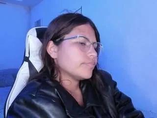 lady-brownnnn — Golden Ticket Show: ??? (100 tokens per ticket)