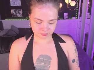 lilacmuse on CamSoda 