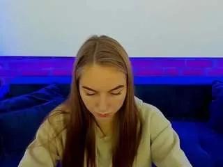 milaaaddam on CamSoda