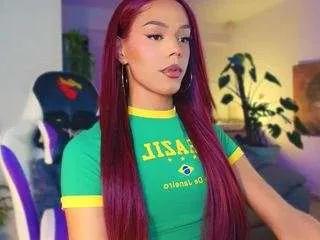 queen-violett1 on CamSoda 