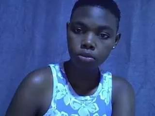 sweet-roxxy on CamSoda 