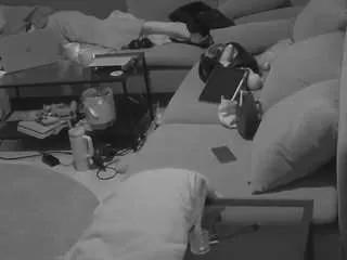 voyeurcam-julmodels-living-1 — chat