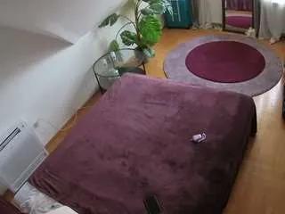voyeurcam-julmodels-whitebed-4 — chat