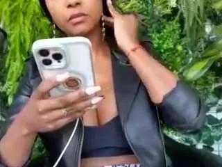 yettzaretth — Shhh in the caf, undertable fun! People close