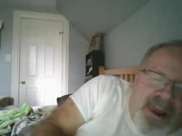 2003dynawideglide on Chaturbate 