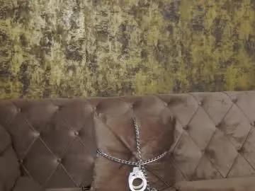 ambercrost — #pantyhose #mistress #findom #cuckold #sph [2999 tokens remaining]