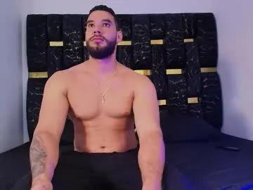 chris_blake__ — cum show [500 tokens remaining] #feet #uncut #lovense #muscles #bigcock [466 tokens remaining]