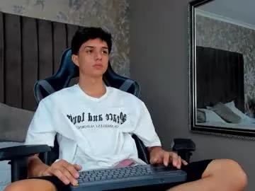 ethanlowell — Let's get to know each other...Getting hot & I want fun! #latino #master #lovense #cashmaster #muscle