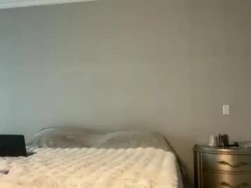 graceyrose — top off, 1k views, 10 likes  #slim #18 #new #brunette [1000 tokens remaining]