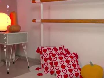 happynewdear — Let it snow!  - Goal: Warm up, Evy! And have a good stream  [202 tokens left] #new #bigboobs #flexible #natural #young