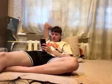 kvara328832 — GOAL: Get completely naked before the end of the stream - 800 [1000 tokens remaining] Welcome to my room! #twink #gay #couple # young #18