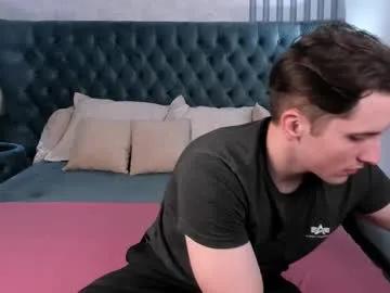 mark_yeti — Take off polo  #muscle #new #young #bigass #nonnude [300 tokens remaining]