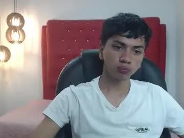 markbowie — GOAL: show as :hot [95 tokens remaining] thank you babys i love you babys