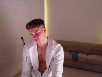 maxkaiden — Flirty & teasing  #flex #strong #bodybuilder #aesthetic #newshow #confident #funny