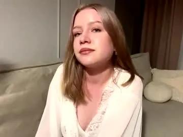 rachellegentile — GOAL - some lick lips?  Hi CB! I'm Alice! #new here, #18 y.o and little #shy #blonde #petite [20 tokens remaining]