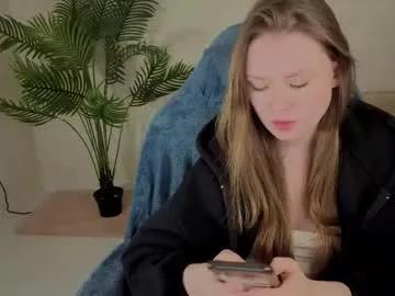 sirenablessing — GOAL: show your ass in shorts [21 tokens remaining] Welcome to my room! #skinny #brunette #lovense #new #18