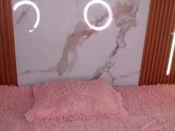 sweet_lee2 — I fuck my friend r #lesbian #cum #scissors #smoke #oil #tits #hairy [2000 tokens remaining]