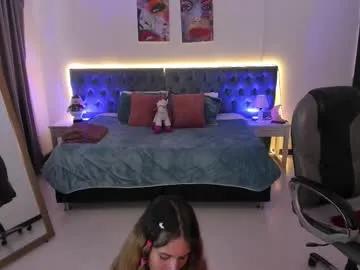 tamy_edwards —  GOAL: Rub my clit in doggy? [82]  #british #smalltits #teen #hairy #skinny