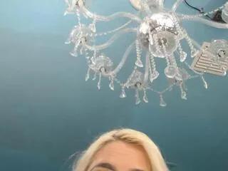 adrianna_fox — Away on Flirt4Free