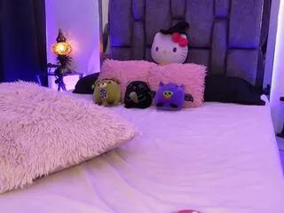 lola_dove on Flirt4Free 