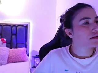 lola_dove on Flirt4Free 