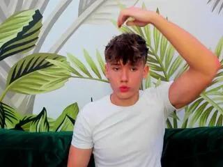 matthew_bieber on Flirt4Free 