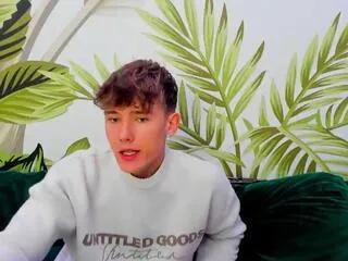 matthew_bieber on Flirt4Free 