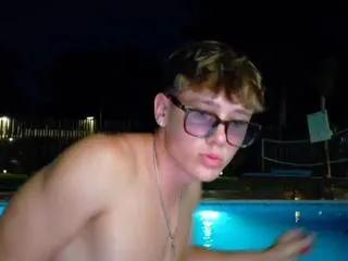 matthew_bieber on Flirt4Free 