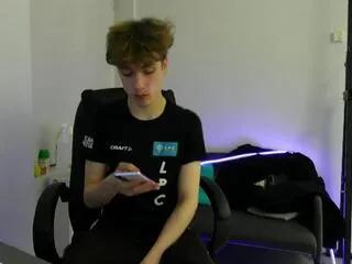 nathan_rusu — Freechat on Flirt4Free