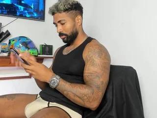 xander_strongs — Freechat on Flirt4Free