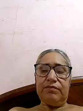 StripChat _candi is Freechat _candi — Aceite en las tetas