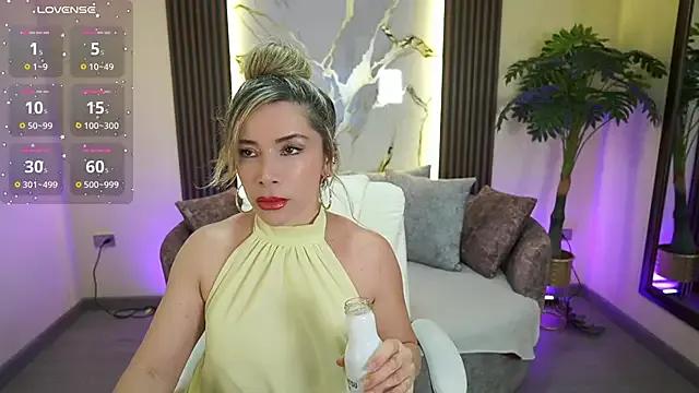 StripChat AlliceRouse is Freechat AlliceRouse — Body tour naked