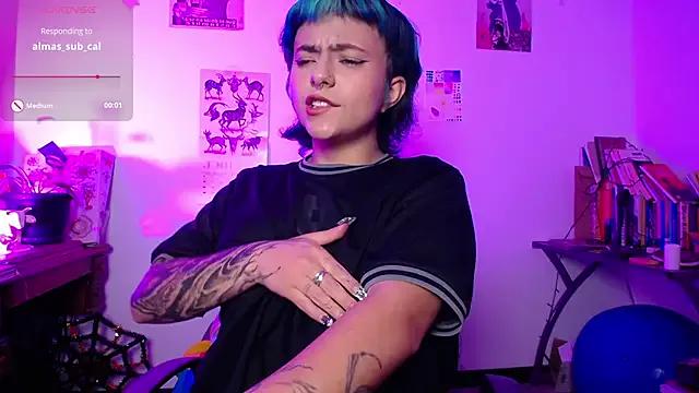 AlmaNanax on StripChat 