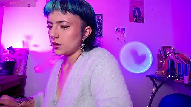 AlmaNanax on StripChat 