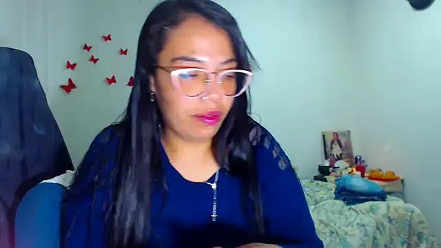 AmaraRoberts420 on StripChat 