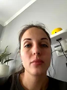 AmiLavs — Freechat on StripChat