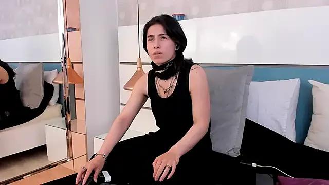 Ashkoreh — Put strapon and jerk 