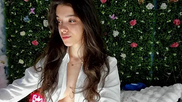 BabyAylin on StripChat 