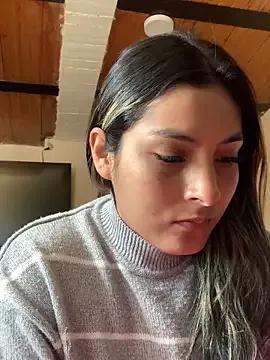 Cami_Leon2 — Totally naked