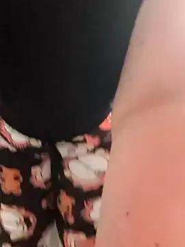 StripChat Canadian_BBW is Freechat Canadian_BBW — How wet can you make my pussy