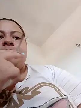 carola_hotwife — Squirt