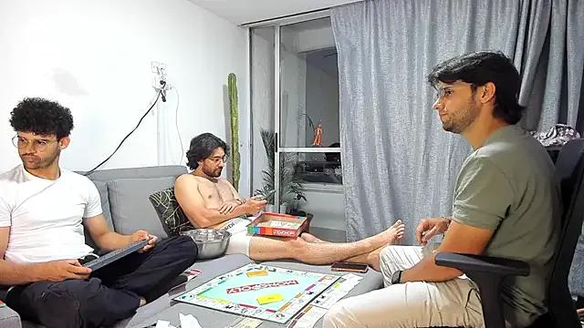 StripChat crisandrews is Freechat crisandrews — A BIG CUM!