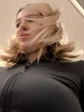 Cum_girlss — SHOW BOOBS IN PUBLIC